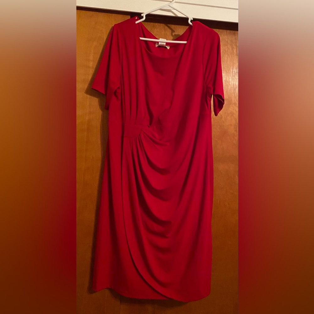 NorthStyle Scarlet Draped Midi Dress
